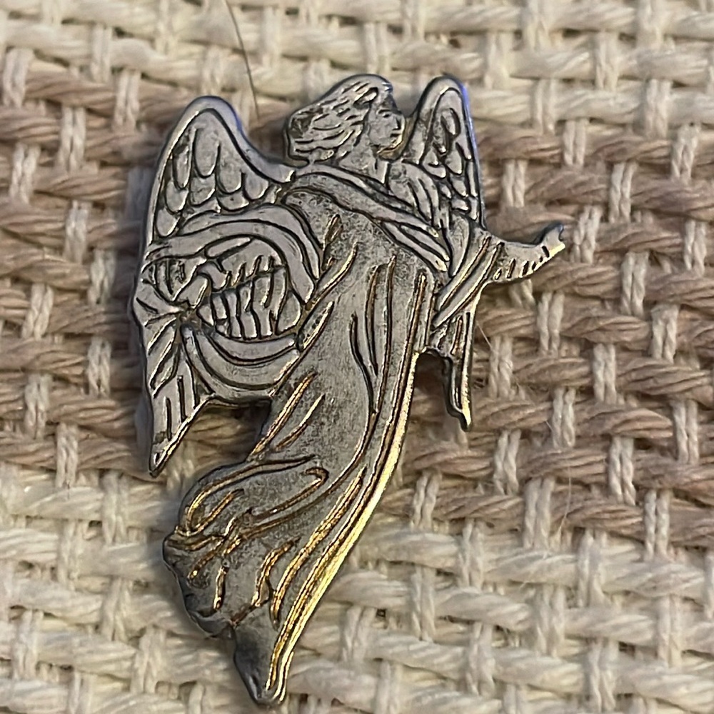 Angel Pin